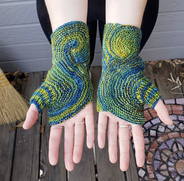 Starry Night Mittens
